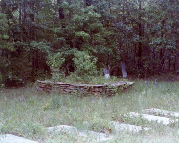 Cemetery-BrownFamily1978(MosesM.Brown+wife).jpg