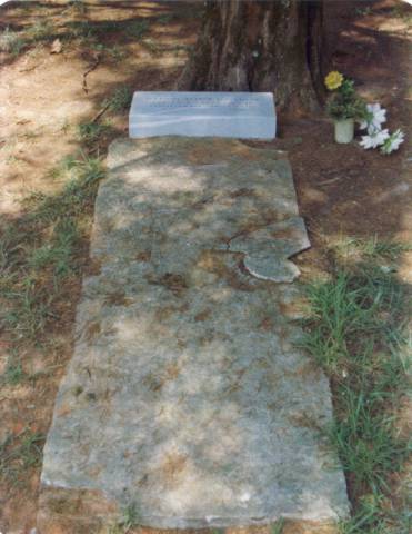 Cemetery-WesleyChapel1978(MarionJasperHatchett)-01.jpg