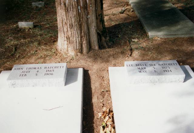 Cemetery-WesleyChapel1996(JohnThomasHatchett).jpg